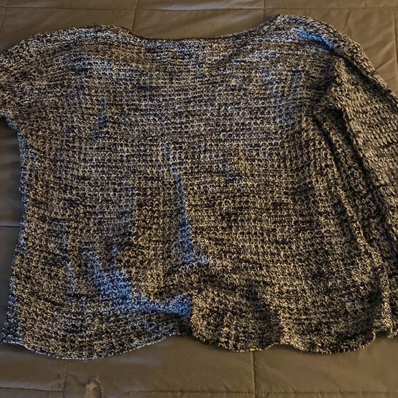 Women’s oversized sweater size large - Picture 5 of 5